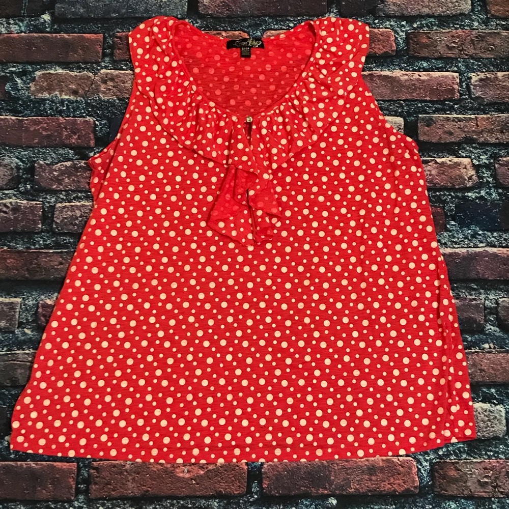 🌺 Polka Dots And Ruffles Tank Size 22/24 🌺